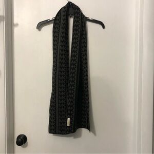 Michael Kors Signature Logo‎ Black Gray Scarf
